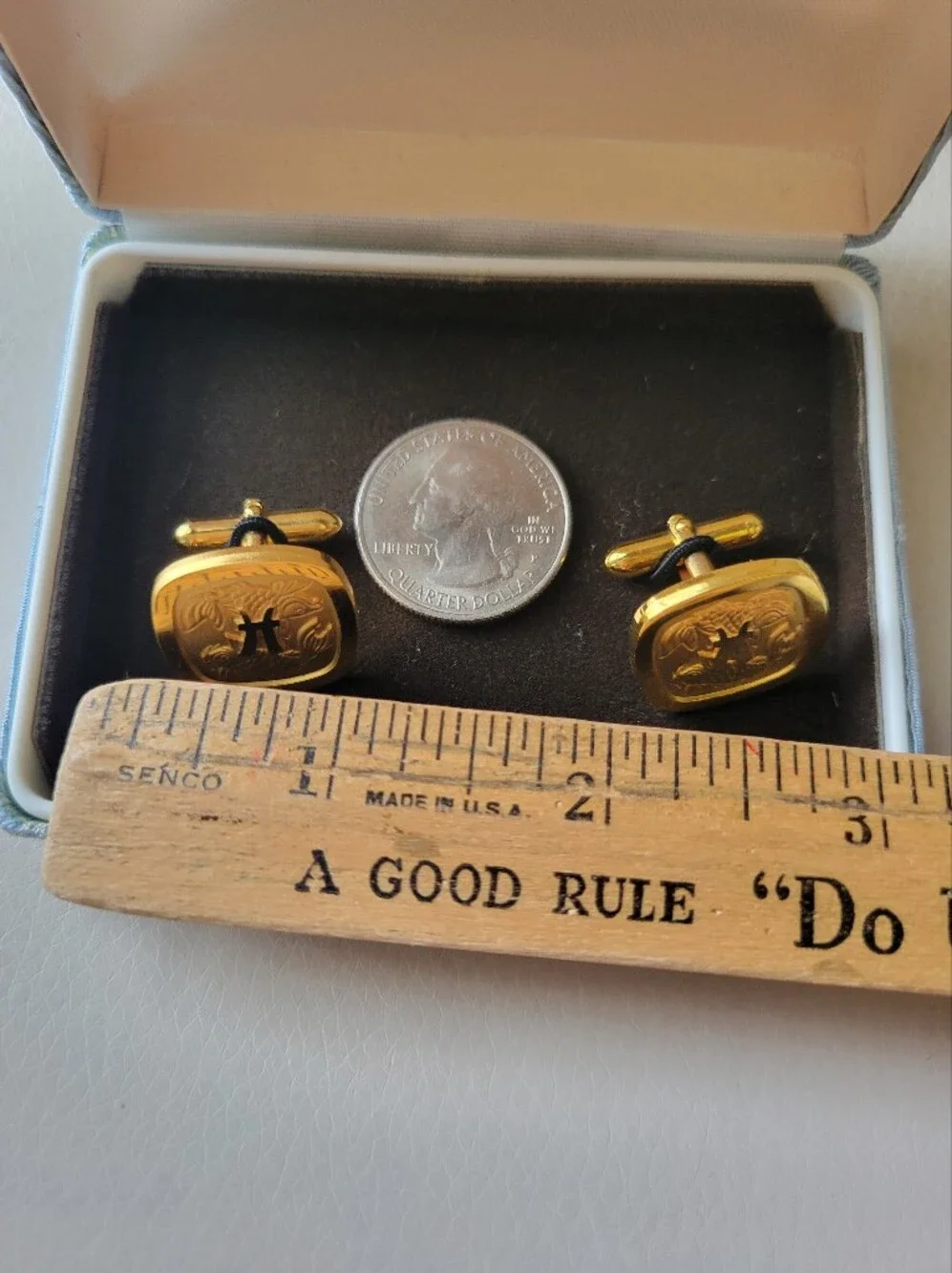 SWANK Vintage Pisces Cufflinks ~ 1970s ~ Original Logo Box ~ Fish  Zodiac Unisex